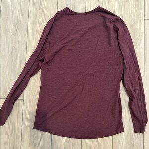 Lululemon 5 Year Basic Long Sleeve
Heathered Dark Adobe Men’s Size L